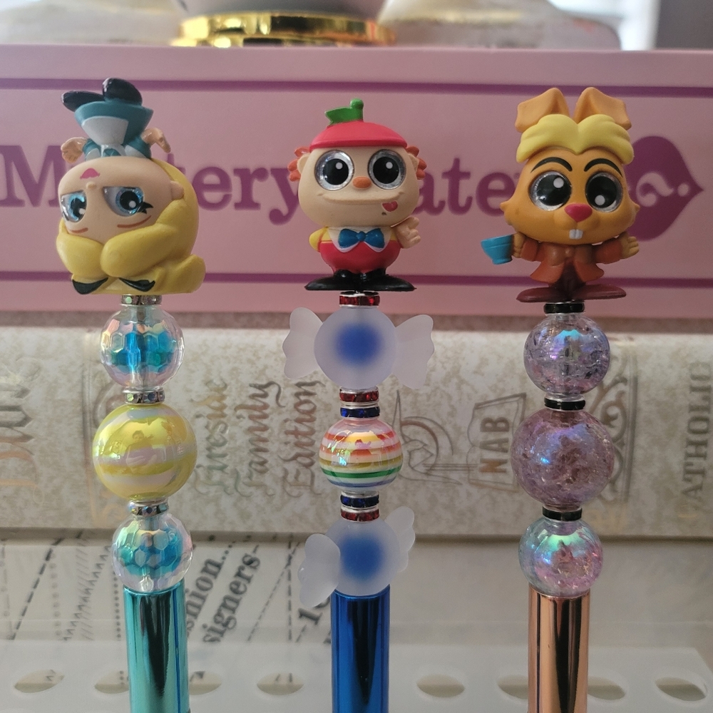 Disney Doorables Set of 3 Alice Wonderland Beaded Pens Tweedle March Hare Rabbit